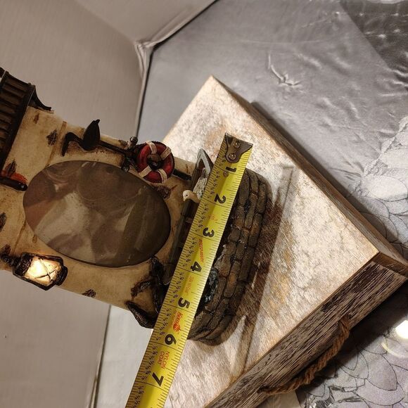 Nautical Lighthouse Photo Frame.  Battery Op Lights Up C3 - Picture 2 of 5